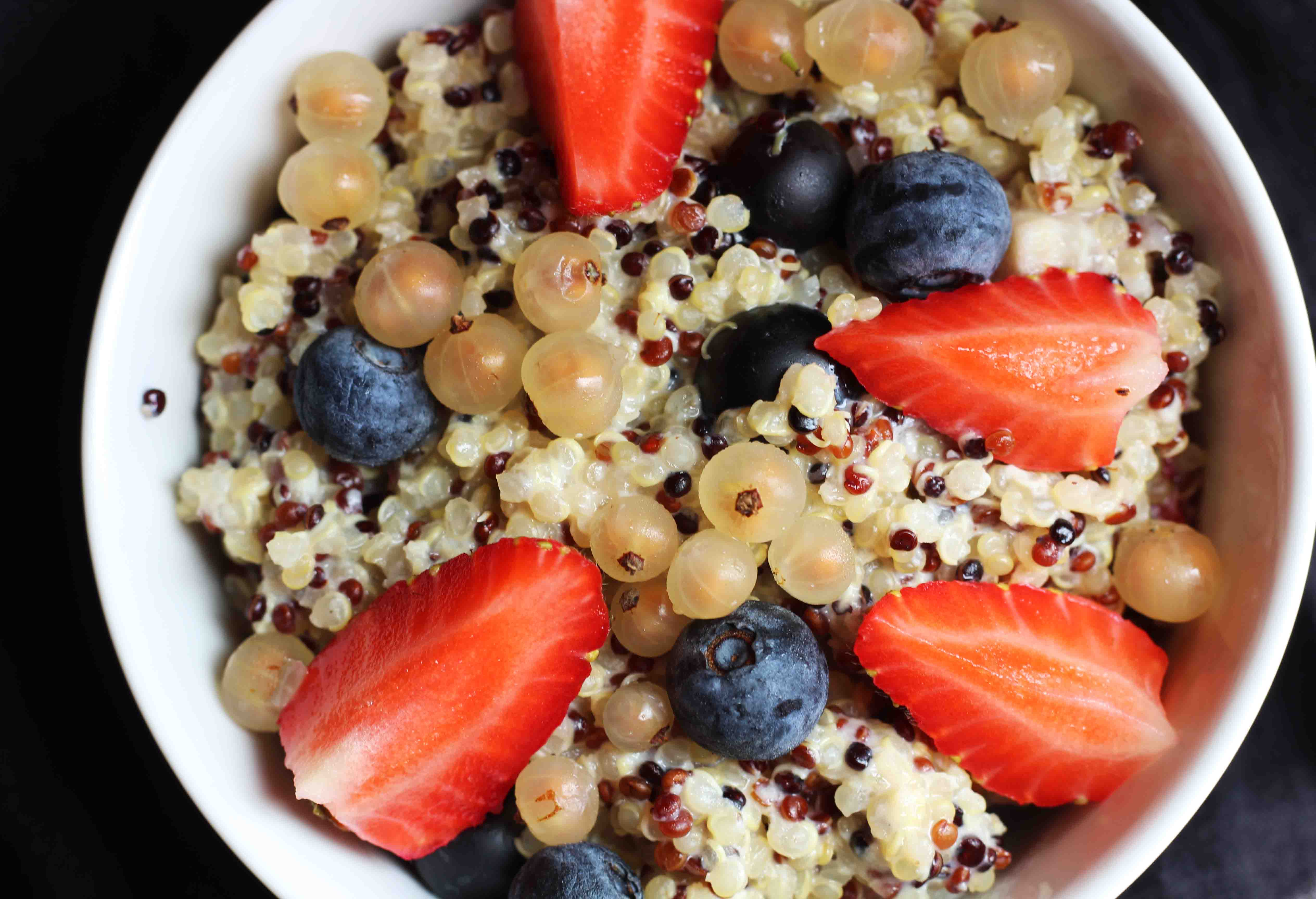 Quinoa & Berries Porridge – Salt and Tamarind